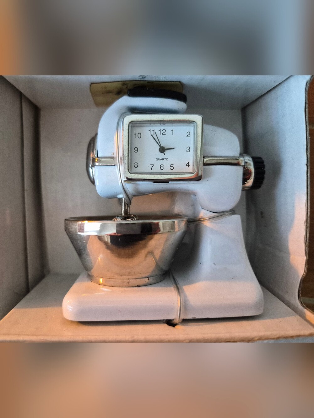 NIB Mini Clock w/Batteries